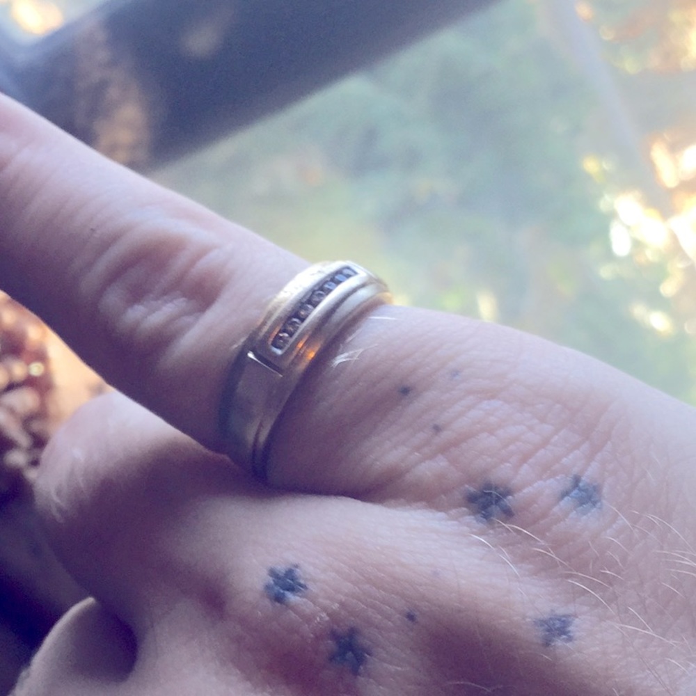 Solid gold ring 10k